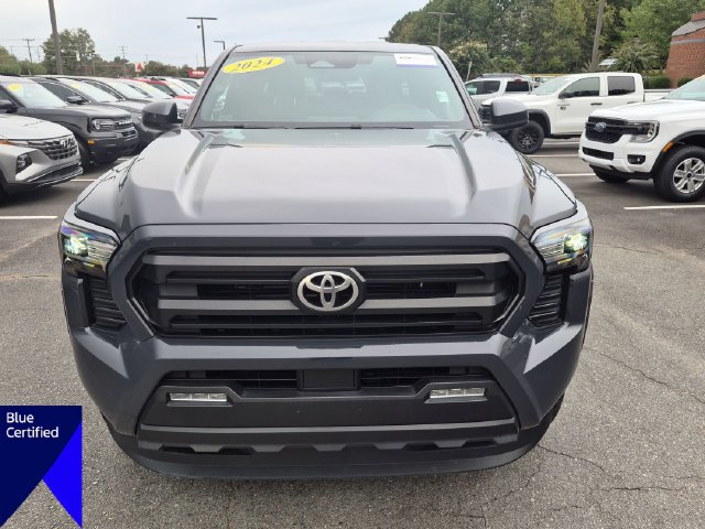 Used 2024 Toyota Tacoma SR5 AWD/4WD image 8