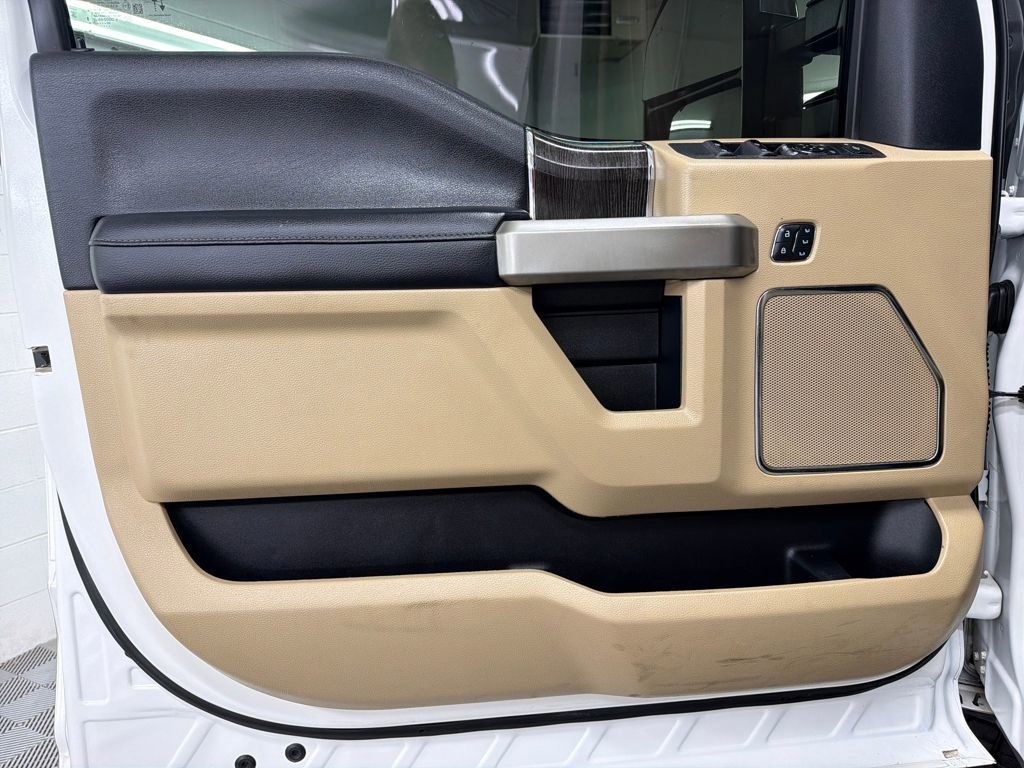 Certified 2020 Ford F250 Lariat w/ Lariat Ultimate Package image 16