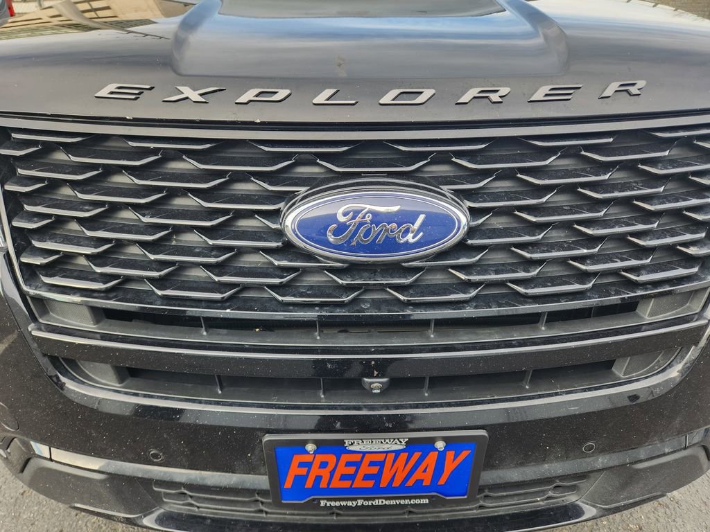Certified 2018 Ford Explorer Sport w/ Equipment Group 401A image 21