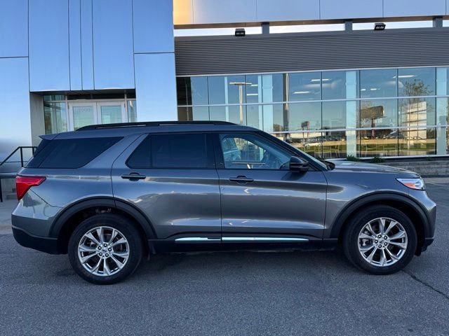 Certified 2024 Ford Explorer XLT w/ Equipment Group 202A AWD/4WD image 39
