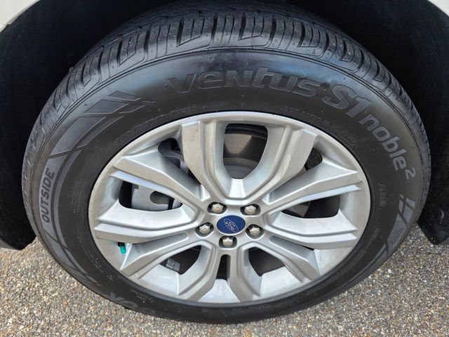 Certified 2022 Ford Edge Titanium AWD/4WD image 12