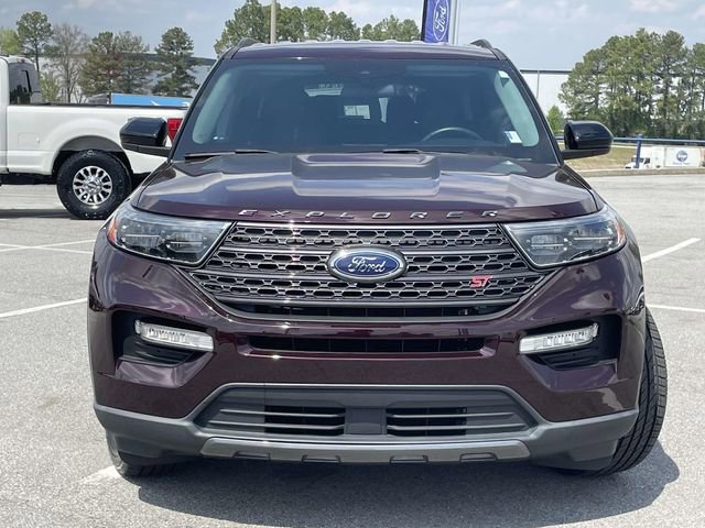 Certified 2022 Ford Explorer XLT w/ Equipment Group 202A image 7