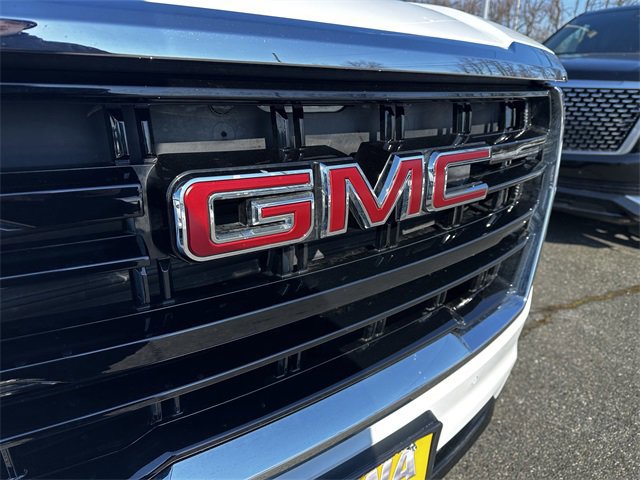 Used 2023 GMC Yukon XL SLE image 11