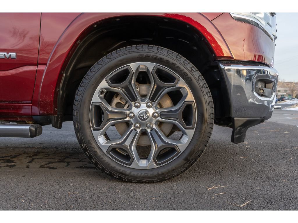 Used 2022 RAM 1500 Limited w/ Cold Weather Group image 9