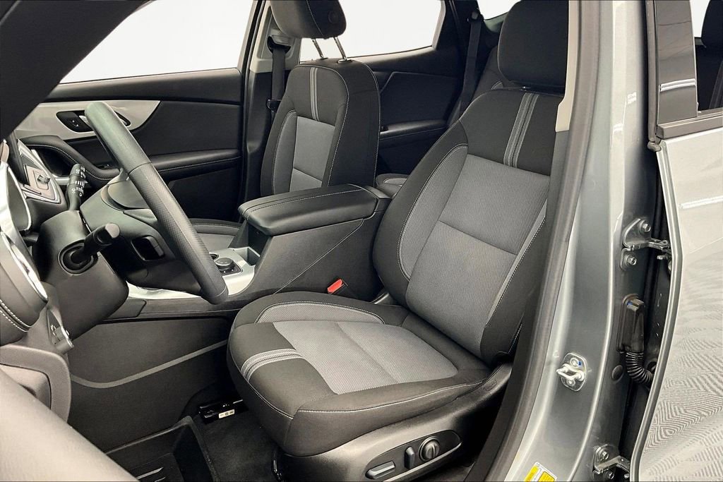 Used 2024 Chevrolet Blazer LT w/ Convenience Package image 25