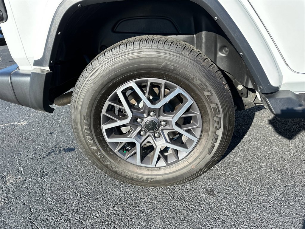 Used 2024 Jeep Wrangler Sahara image 17