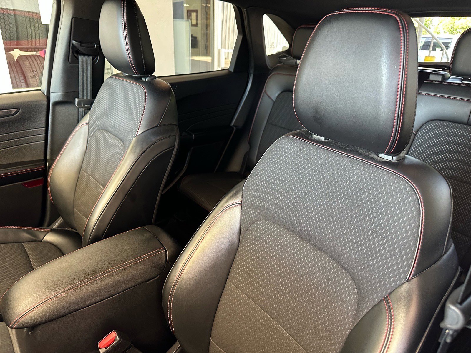 Certified 2024 Ford Escape ST-Line w/ Tech Pack #1 FWD image 20