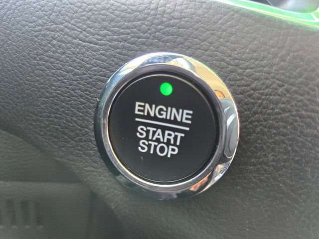 Certified 2022 Ford Edge Titanium AWD/4WD image 18