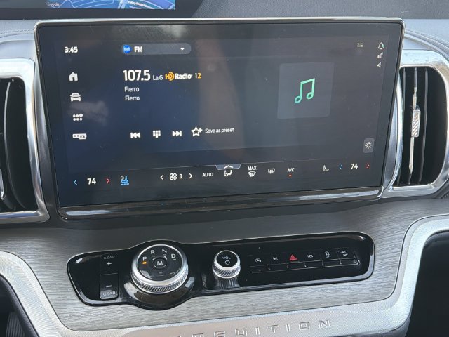 Certified 2025 Ford Expedition Max Platinum w/ Driver's Package AWD/4WD image 16