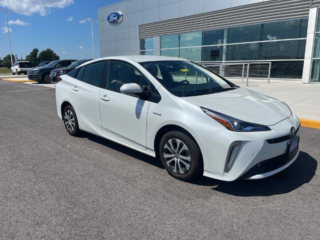 Used 2019 Toyota Prius LE AWD/4WD image 3