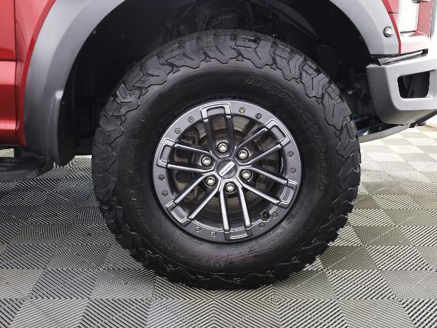 Certified 2019 Ford F150 Raptor w/ Equipment Group 802A Luxury image 27