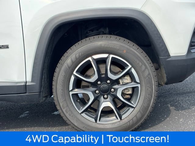 Used 2024 Jeep Compass Trailhawk AWD/4WD image 20