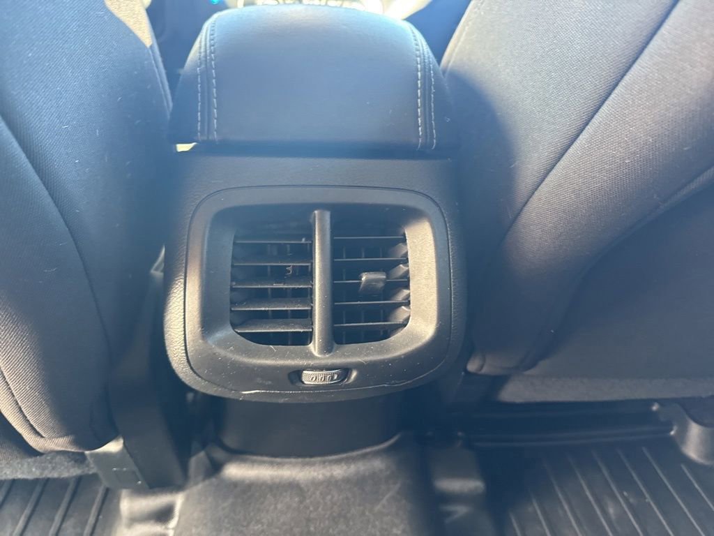 Used 2019 Jeep Cherokee Latitude w/ Popular Appearance Group image 24