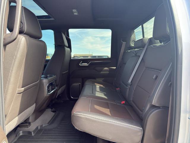 Used 2024 GMC Sierra 3500 Denali w/ Denali Reserve Package AWD/4WD image 9