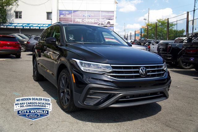 Used 2024 Volkswagen Tiguan Wolfsburg Edition AWD/4WD image 3
