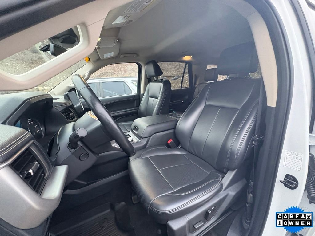Certified 2024 Ford Expedition XLT image 9