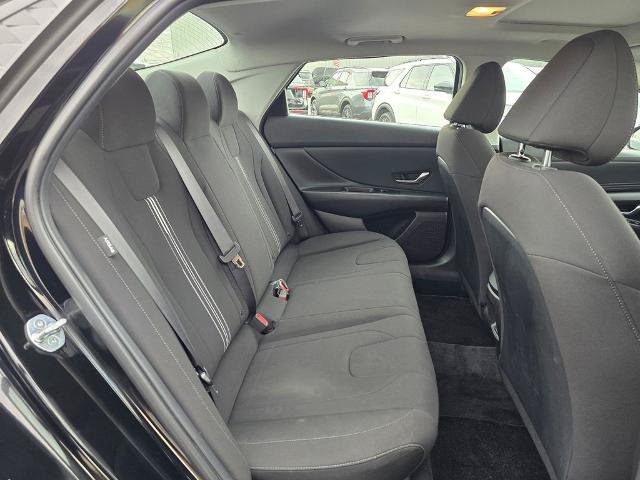 Used 2024 Hyundai Elantra SEL FWD image 17