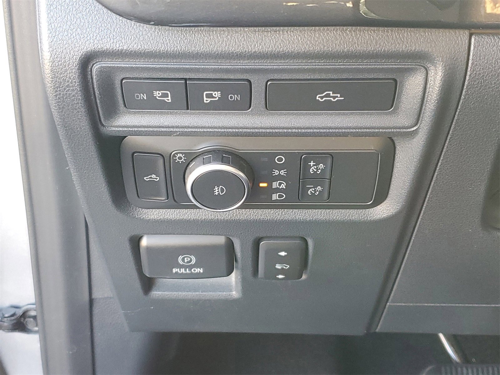 Certified 2021 Ford F150 XLT w/ Equipment Group 302A High image 31