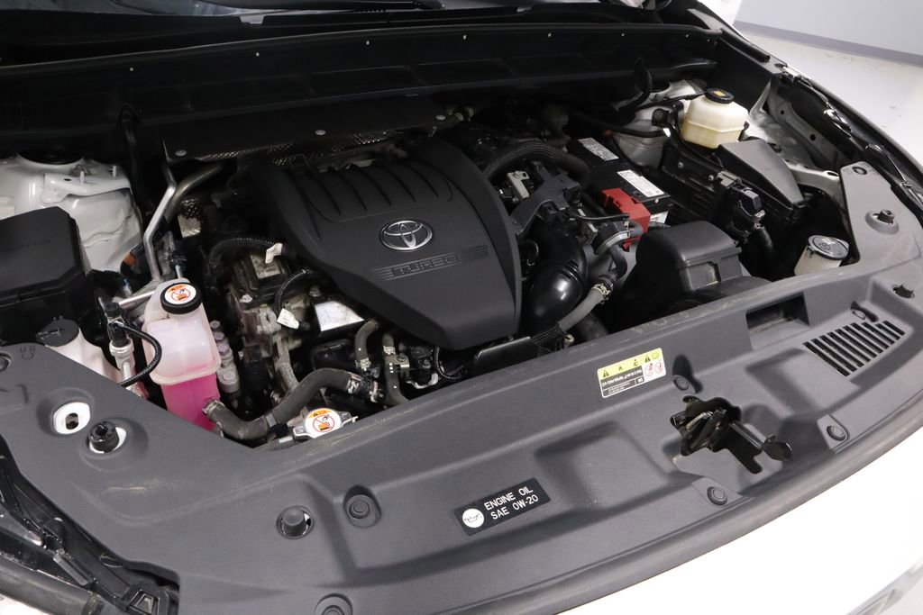 Used 2023 Toyota Highlander XLE FWD image 12