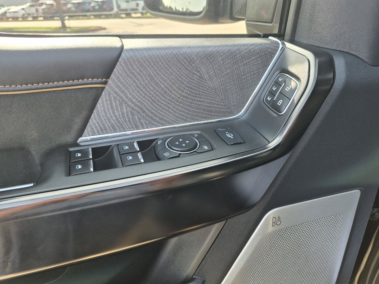 Certified 2023 Ford F350 Platinum AWD/4WD image 10