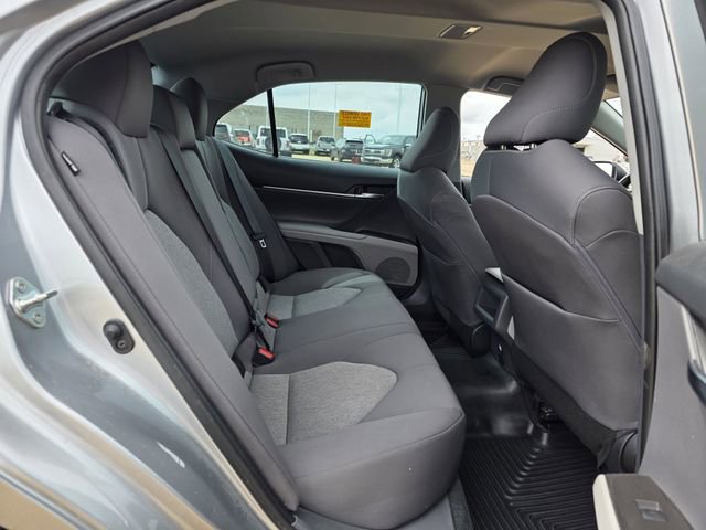 Used 2022 Toyota Camry LE image 25