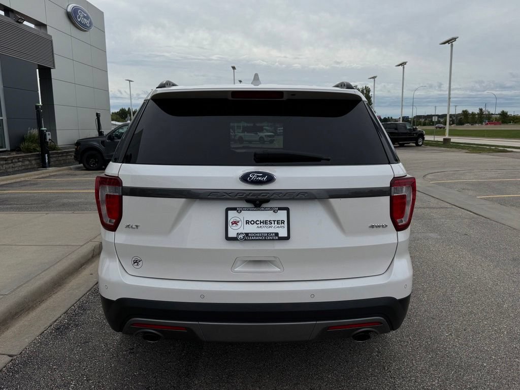 Certified 2017 Ford Explorer XLT w/ Equipment Group 202A AWD/4WD image 46