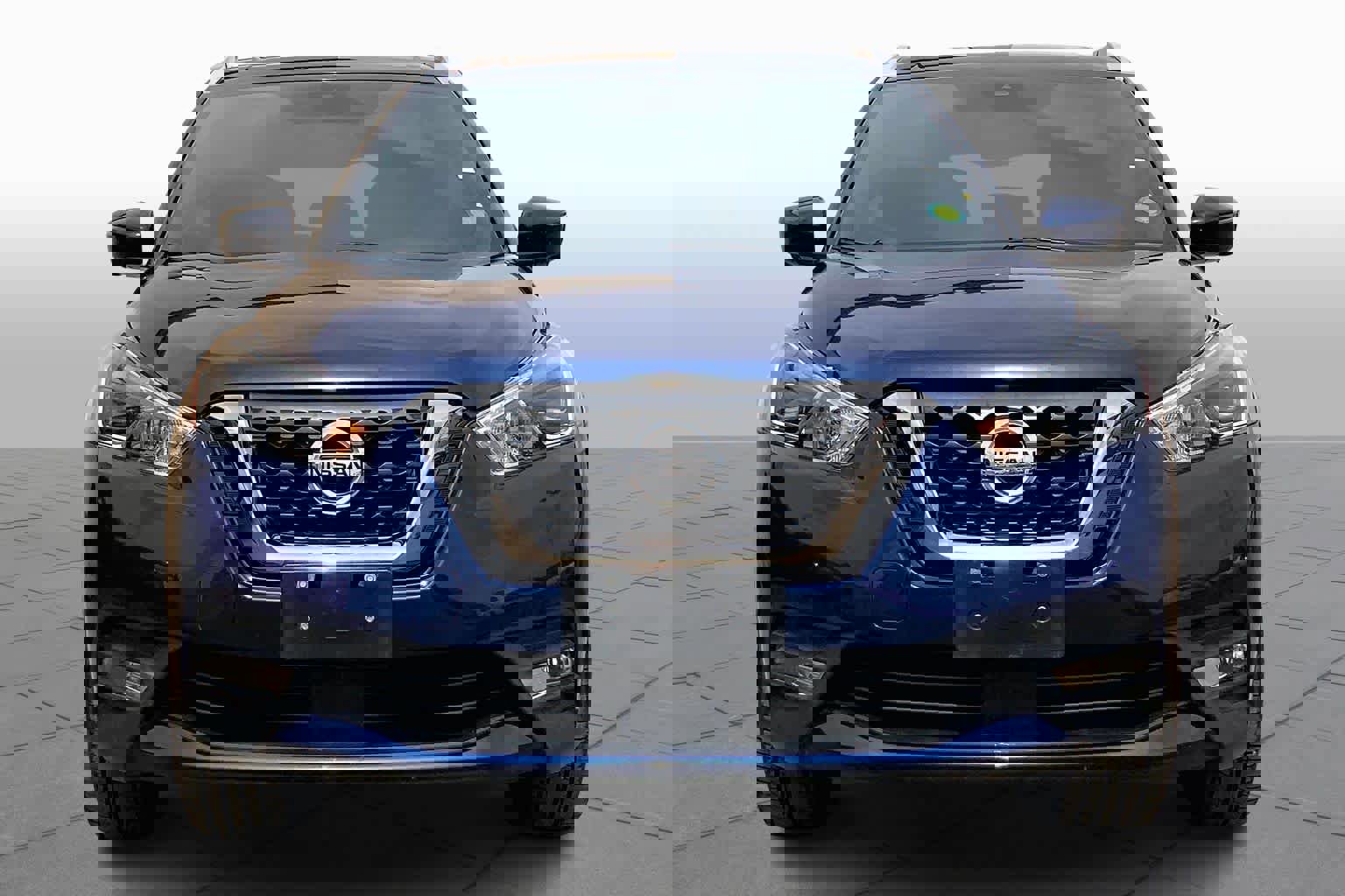 Used 2020 Nissan Kicks SR image 4