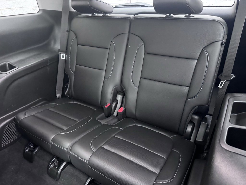 Used 2022 GMC Acadia SLT w/ Elevation Edition image 24