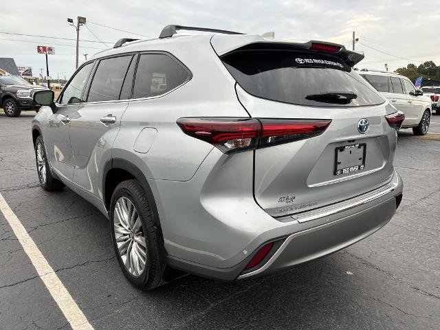 Used 2024 Toyota Highlander Platinum AWD/4WD image 7