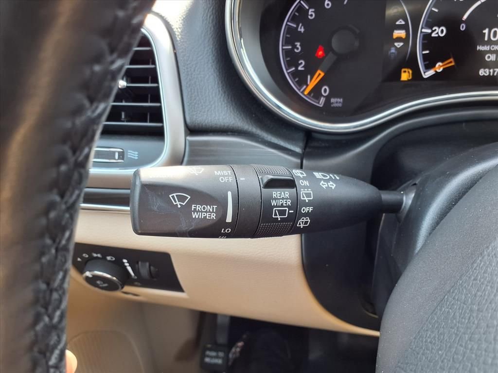 Used 2021 Jeep Grand Cherokee Limited image 19