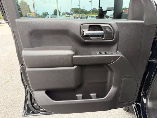 Used 2021 Chevrolet Silverado 1500 Custom Trail Boss w/ LPO, Dark Essentials Package AWD/4WD image 12