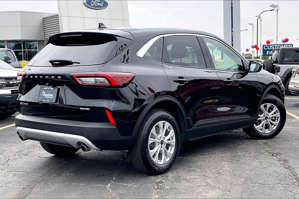 Certified 2023 Ford Escape Active w/ Tech Pack #1 AWD/4WD image 11