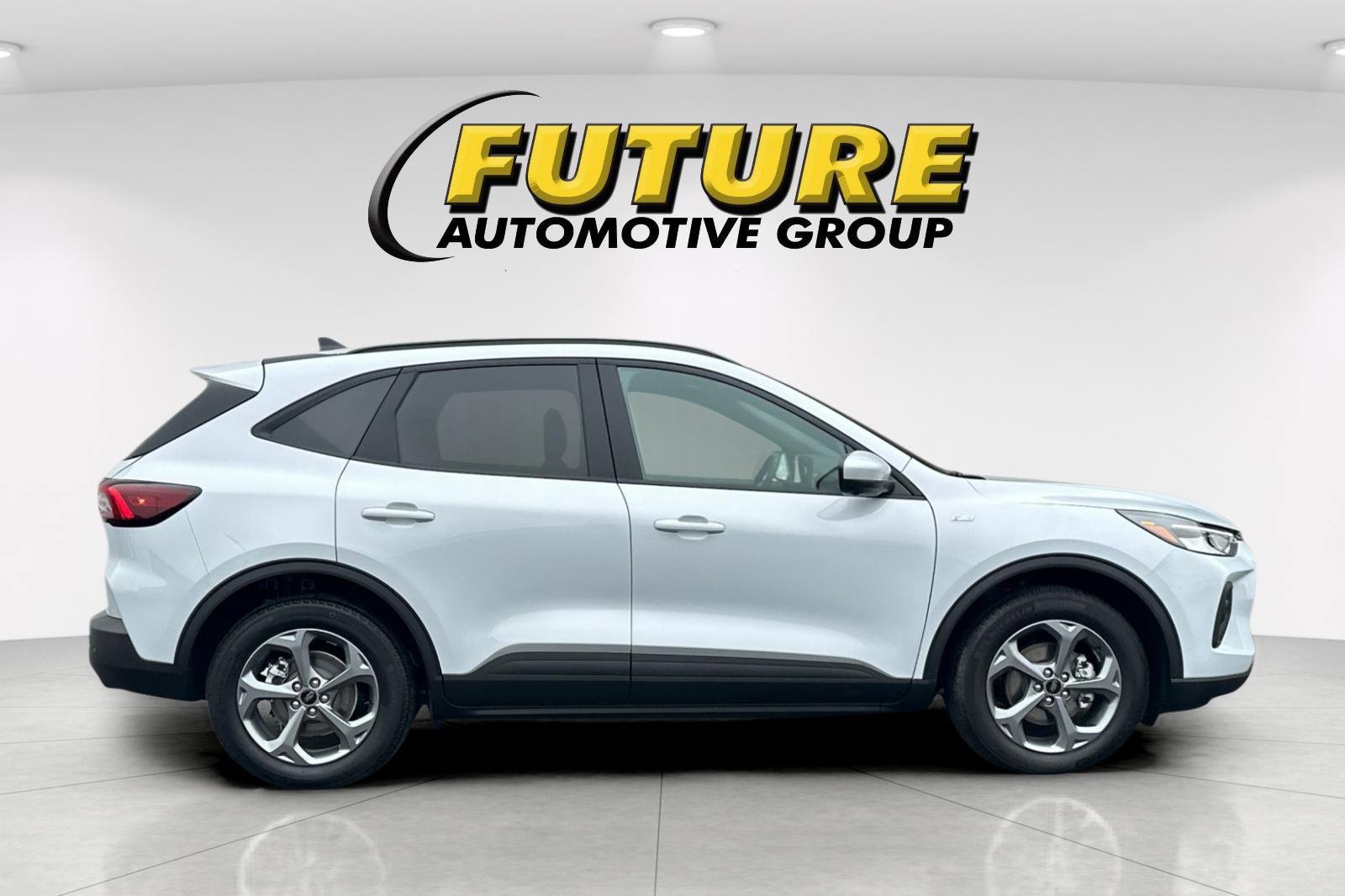 Certified 2025 Ford Escape ST-Line Elite w/ Tech Pack #2 image 6