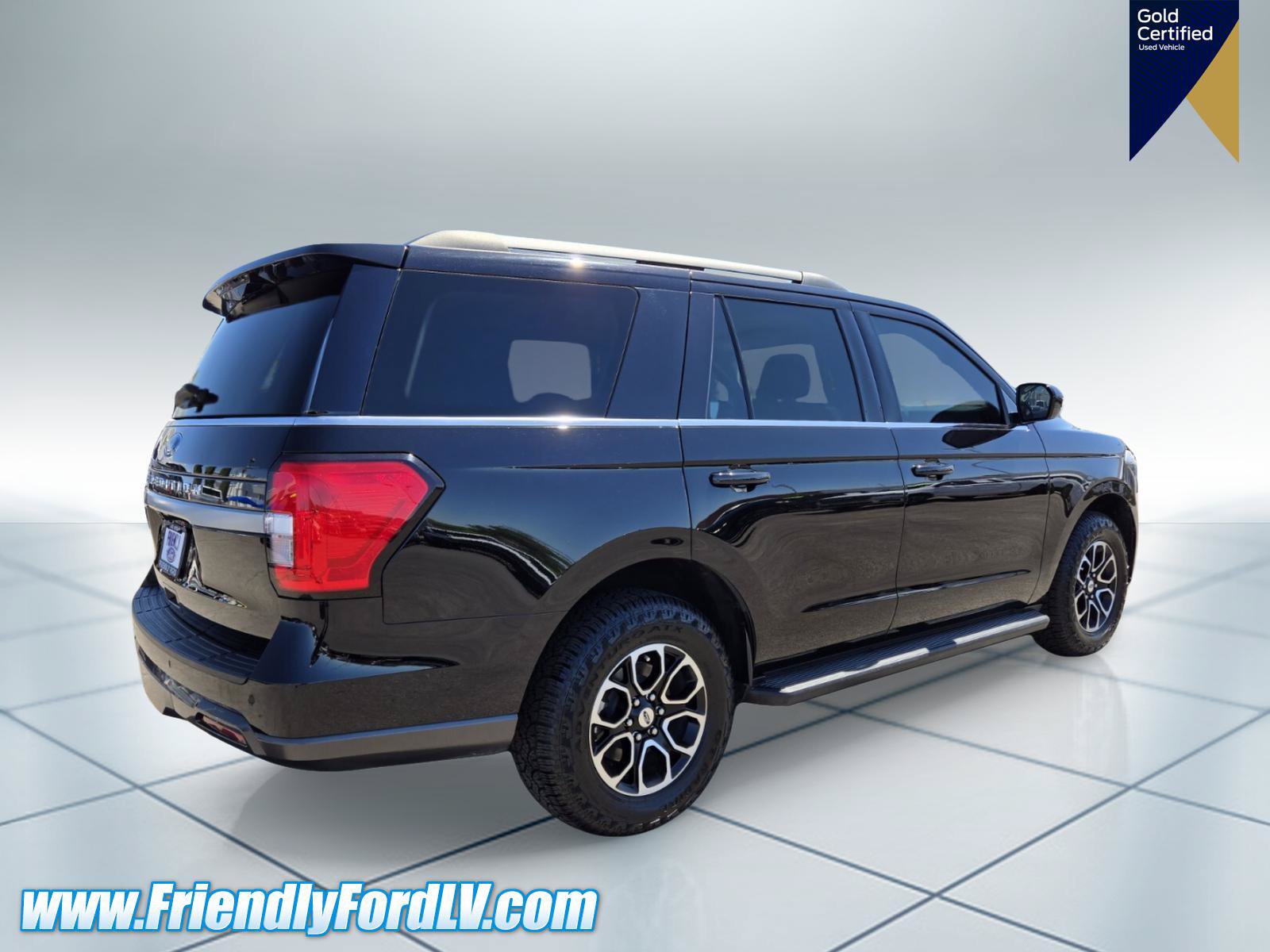 Certified 2023 Ford Expedition XLT RWD image 4