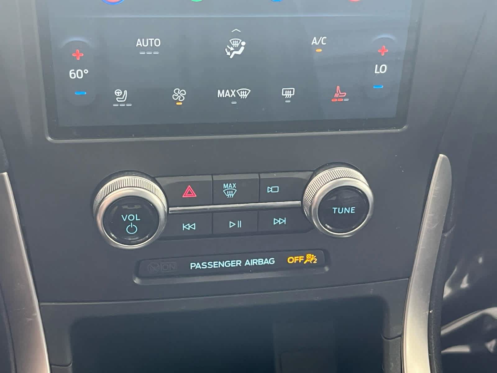 Certified 2024 Ford Edge SEL w/ Convenience Package AWD/4WD image 33