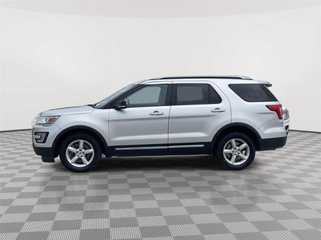 Certified 2017 Ford Explorer XLT AWD/4WD image 2