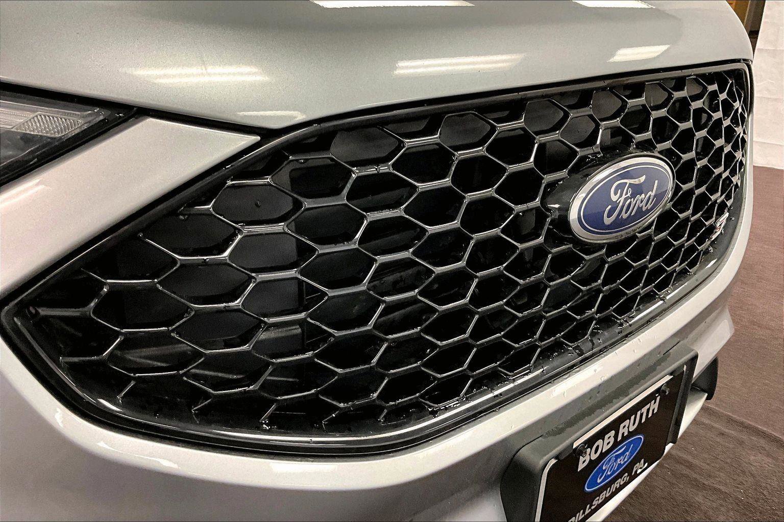 Certified 2022 Ford Edge ST image 29
