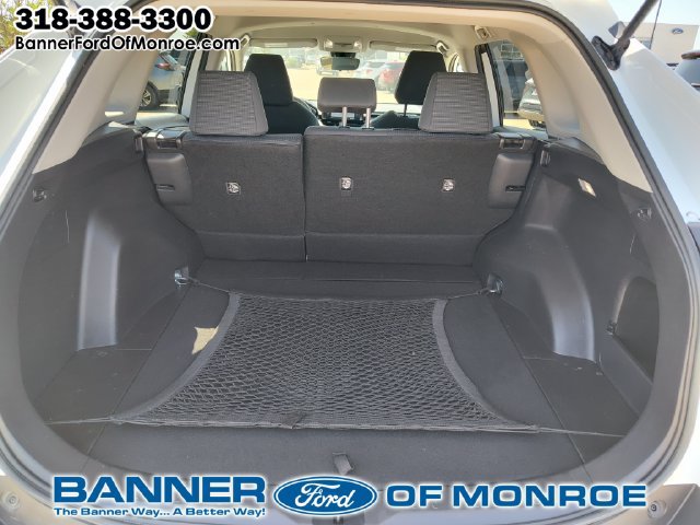 Used 2022 Toyota RAV4 LE FWD image 6
