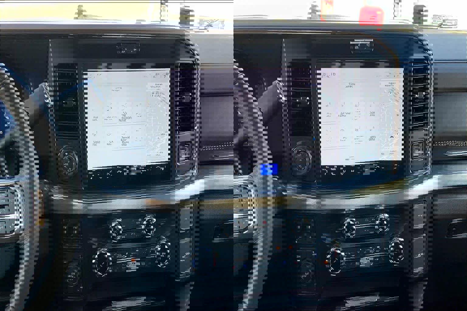 Certified 2025 Ford F450 King Ranch w/ FX4 Off-Road Package image 9