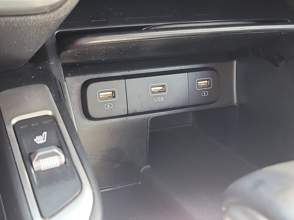 Used 2021 Kia Sorento S FWD image 22