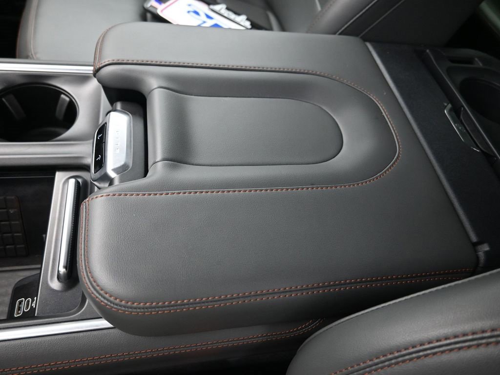 Certified 2025 Ford Expedition Max Active image 38