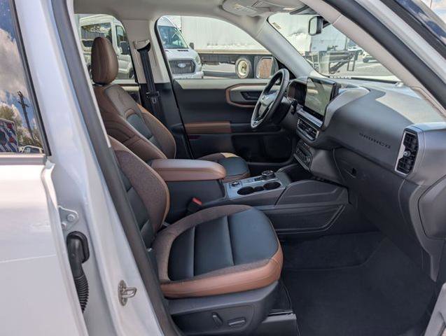 Certified 2025 Ford Bronco Sport Outer Banks w/ Outer Banks Tech Package+ AWD/4WD image 21