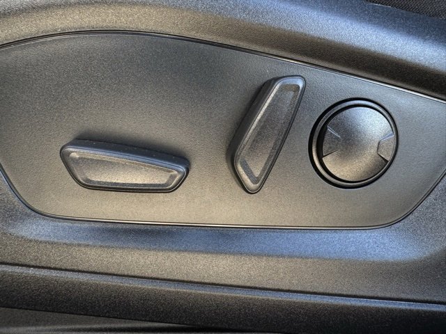 Certified 2023 Ford Explorer XLT image 26