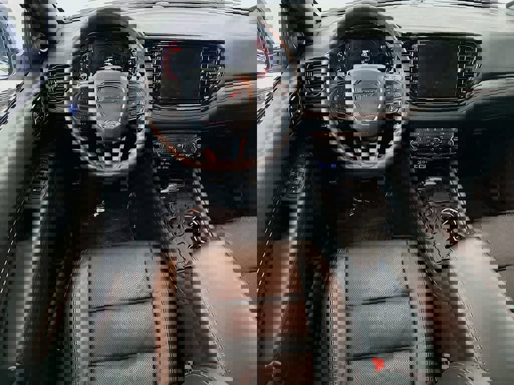 Used 2025 Dodge Durango R/T image 13