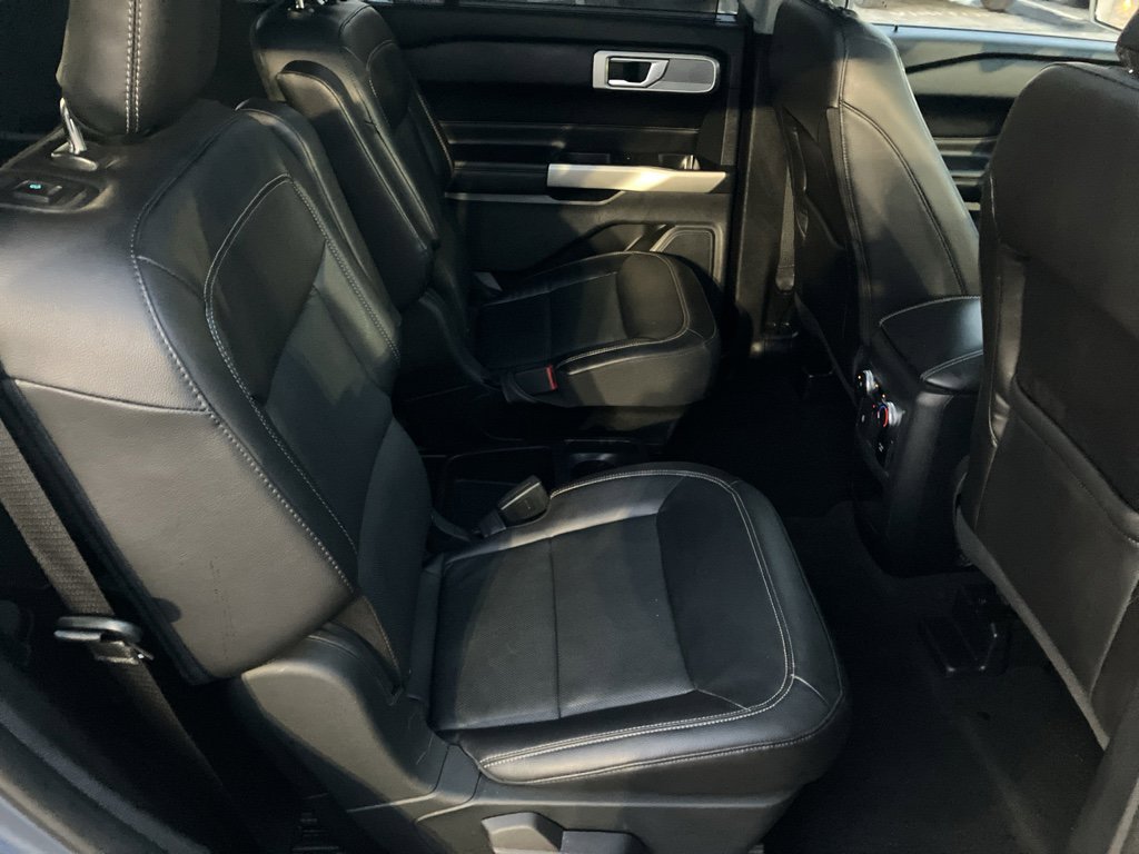 Certified 2021 Ford Explorer Limited w/ Equipment Group 301A image 39