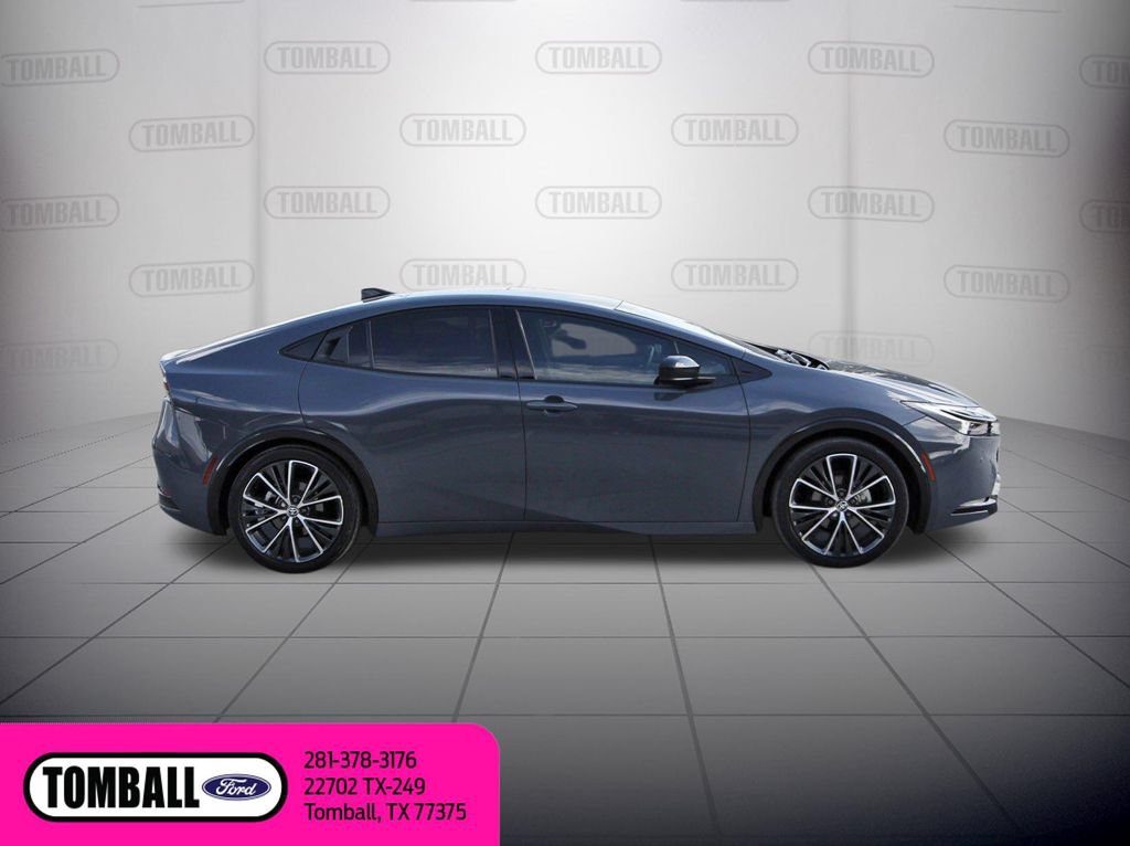Used 2023 Toyota Prius Limited w/ Limited Premium Package FWD image 9