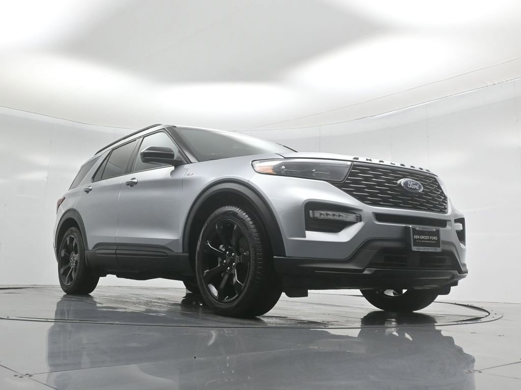 Certified 2023 Ford Explorer ST-Line w/ Class IV Trailer Tow Package image 6