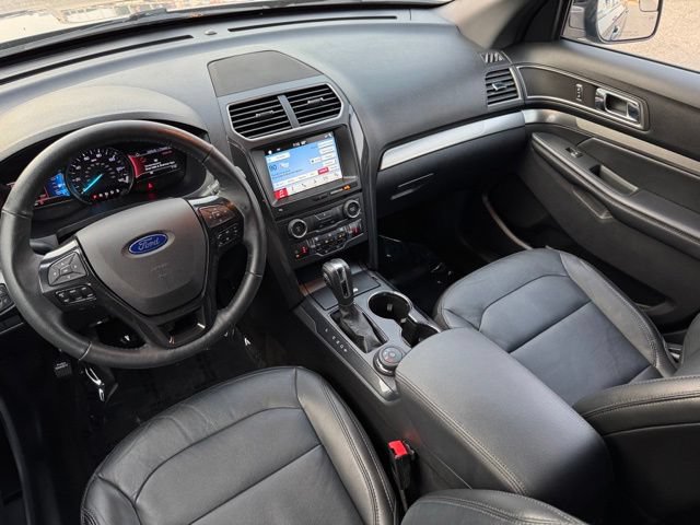 Certified 2018 Ford Explorer XLT w/ Equipment Group 202A AWD/4WD image 11