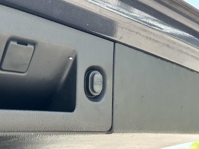 Used 2018 Chevrolet Tahoe LT RWD image 24