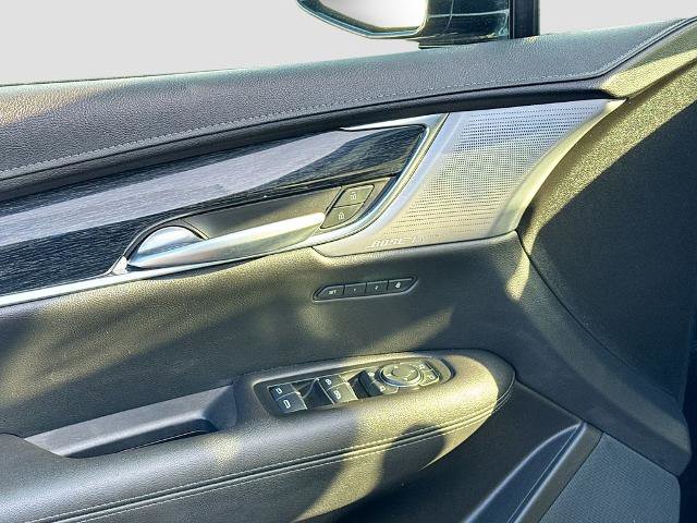 Used 2023 Cadillac XT5 Premium Luxury image 14